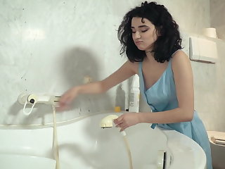 Pappa Old grandpa fucks innocent teen in bathroom and cums in her